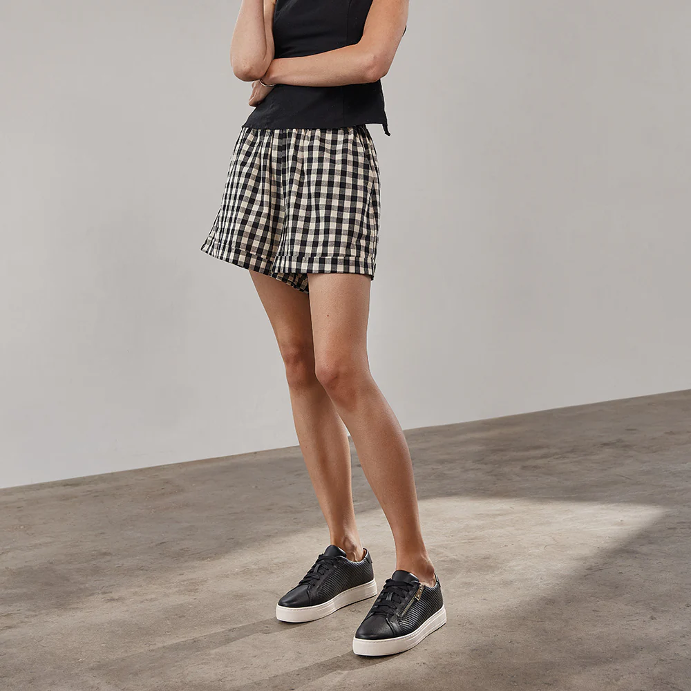 Billie II Black Emboss - Image 4