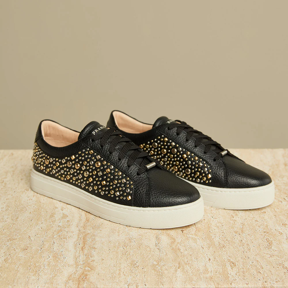 Mim V Black Rock Stud - Image 3